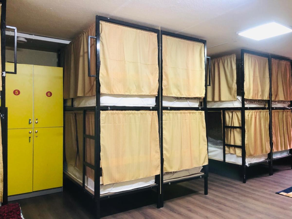 בישקק Sweet Home Hostel מראה חיצוני תמונה